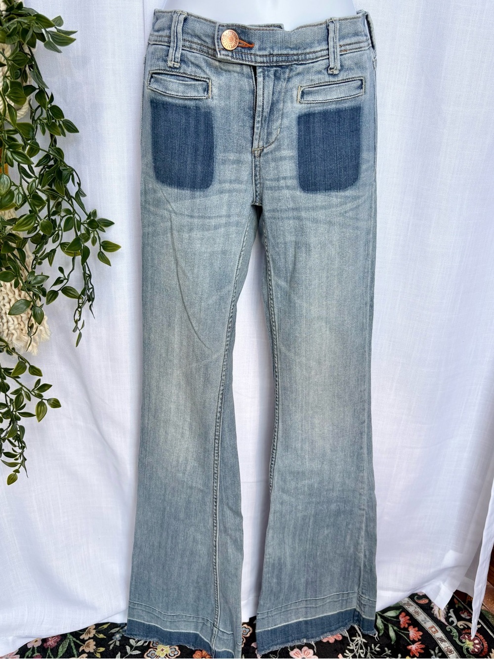 Dittos Joni High Rise Shadow Pocket Flare Jeans - 1970s Vintage Inspired - 0L